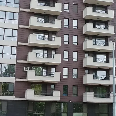 One Bedroom 2 - Restaurant Stadium *