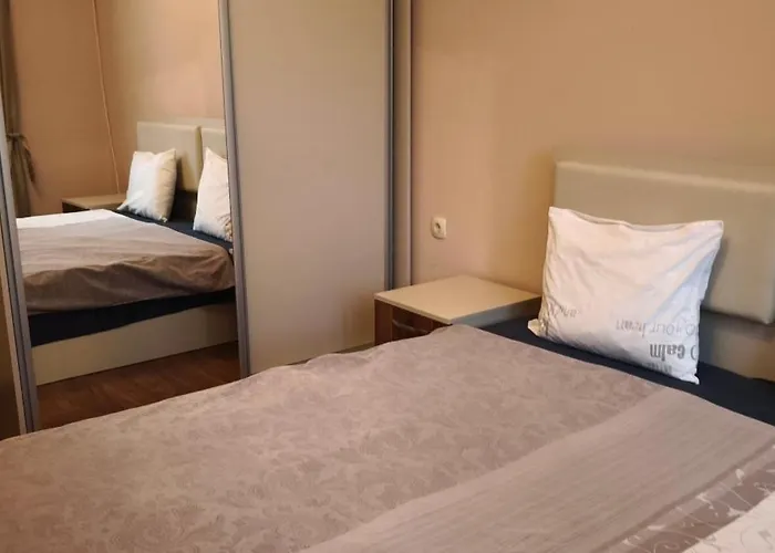 One Bedroom 2 - Restaurant Stadium Apartment Plowdiw