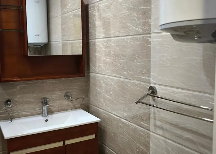 One Bedroom 2 - Restaurant Stadium *